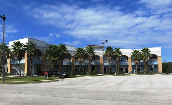 Town Center Medical Office Building: 57 Town Ct, Palm Coast, FL 32164